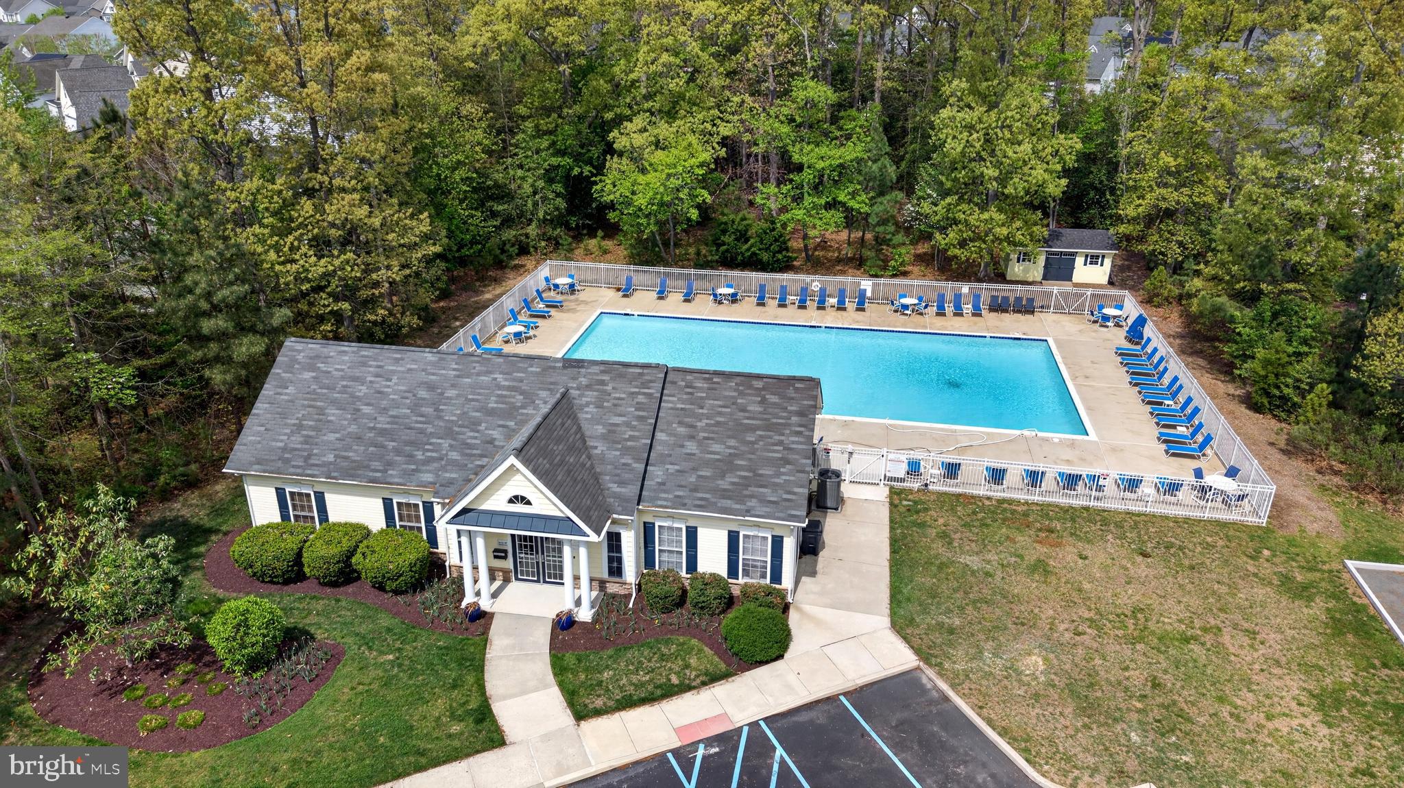 GRANDE AT CANAL POINTE - Residential