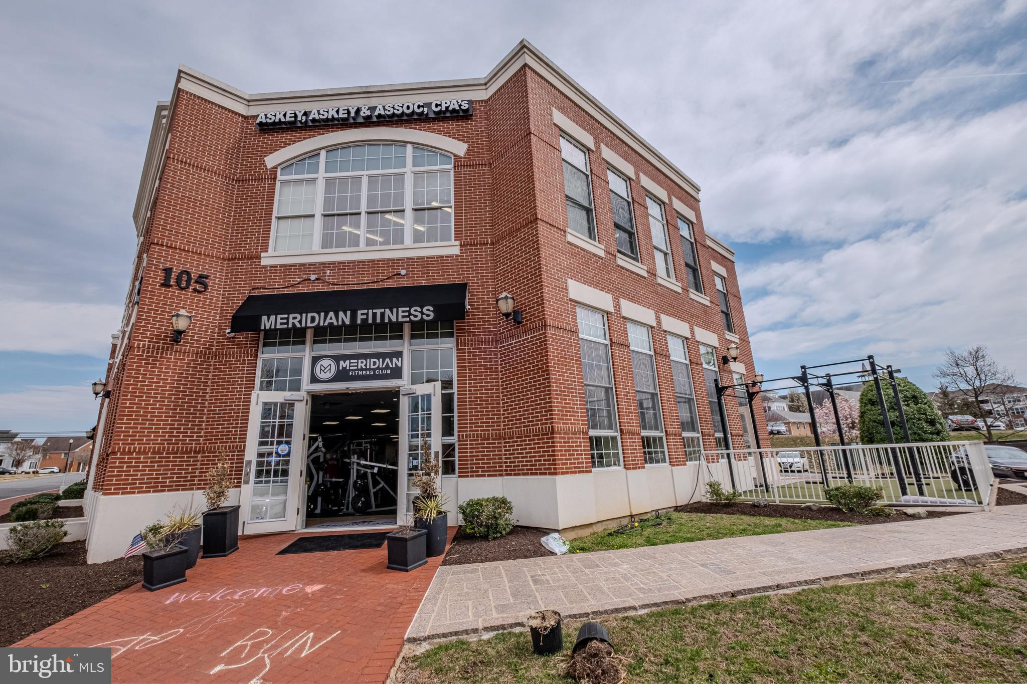 105 CENTENNIAL STREET 301