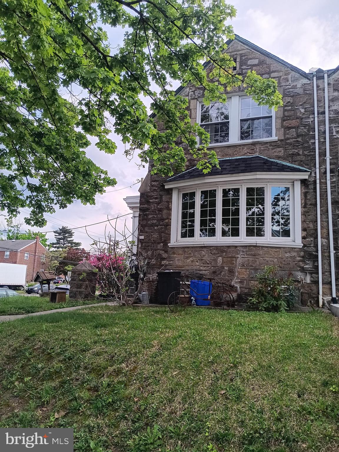 838 GLENVIEW STREET