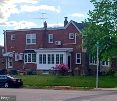 Townhouse For Sale - 838 Glenview Street<br/> PHILADELPHIA, PA 19111