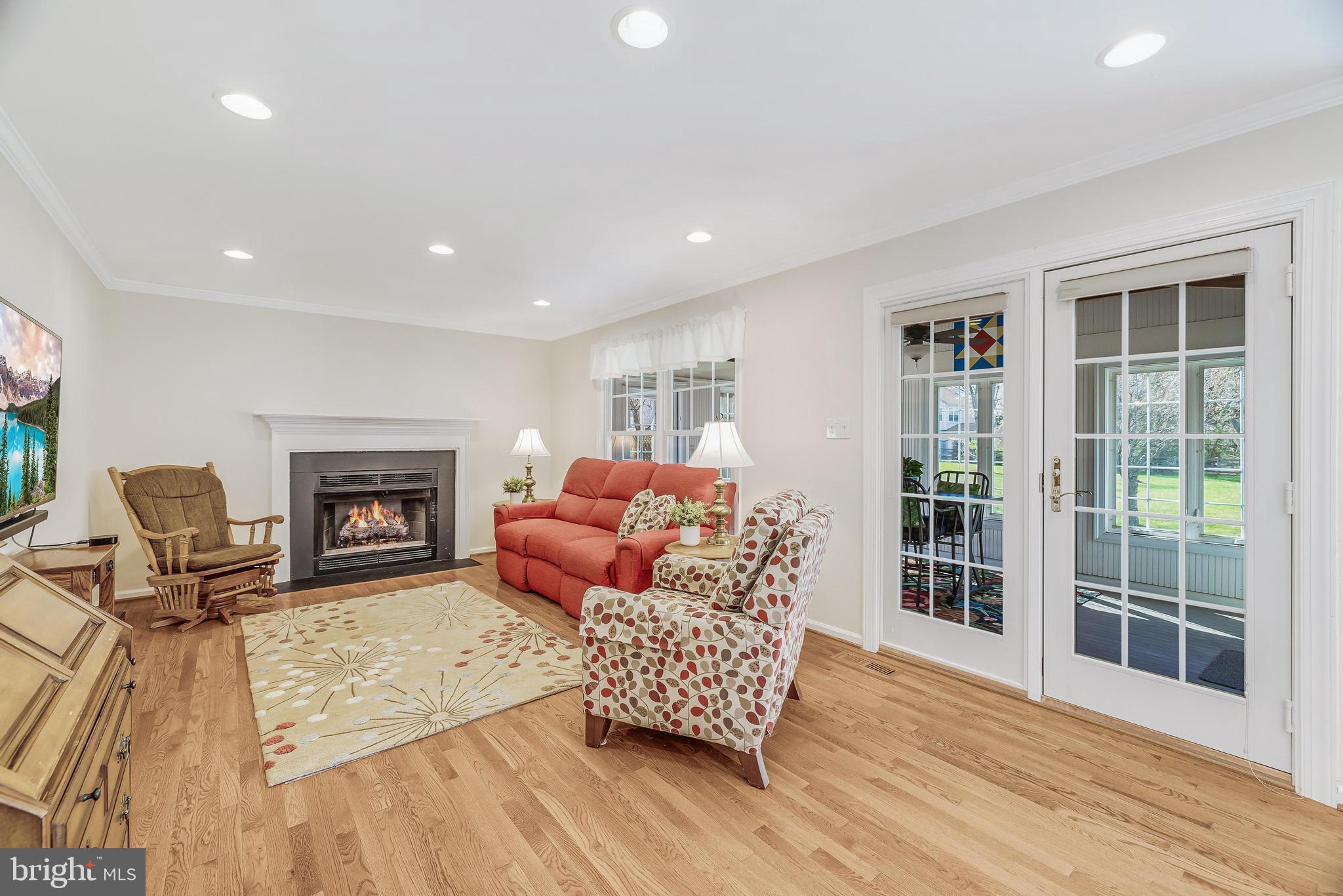 CHANTILLY HIGHLANDS - Residential