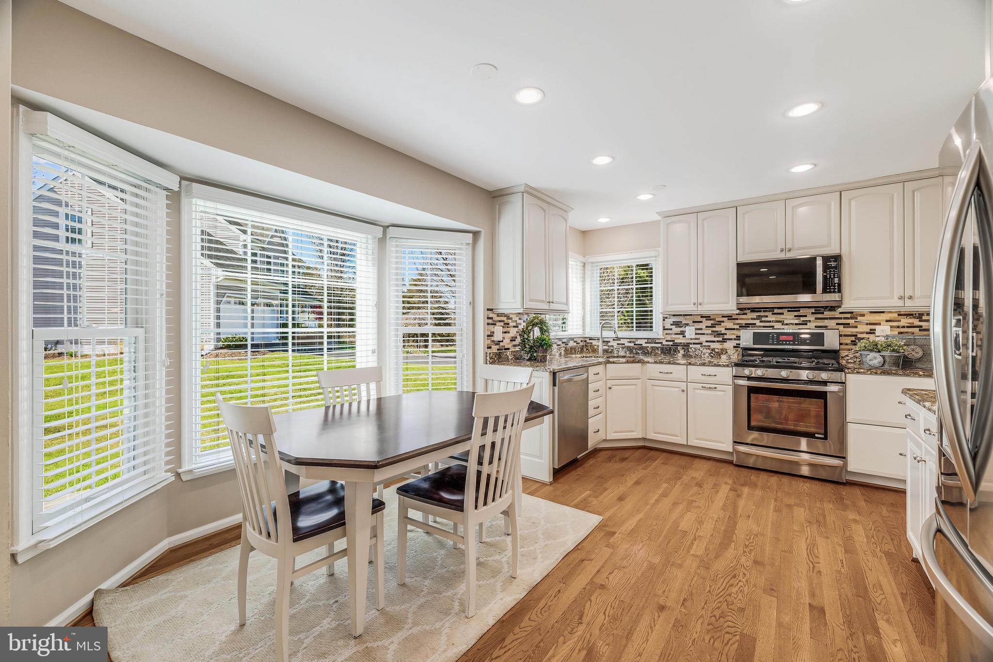 CHANTILLY HIGHLANDS - Residential