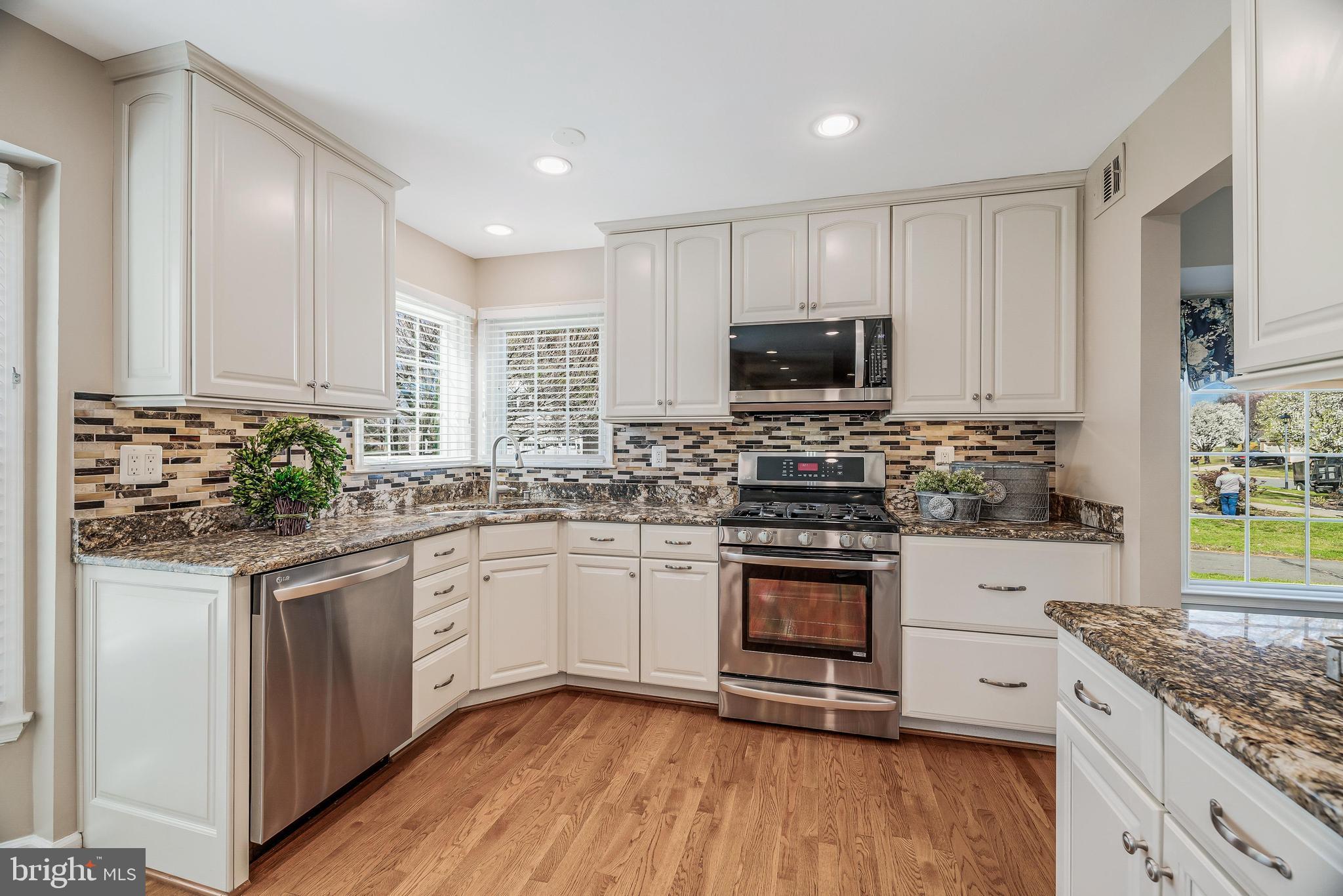 CHANTILLY HIGHLANDS - Residential