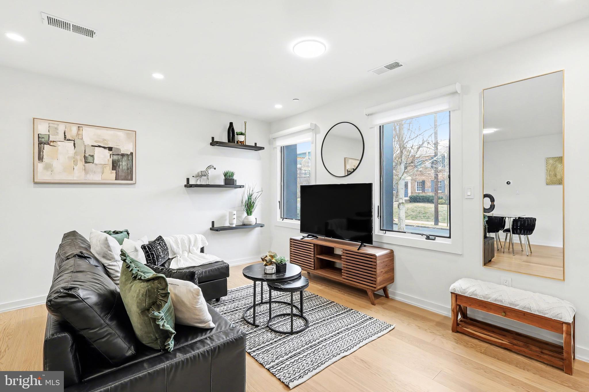 2216 40TH PLACE NW 4
