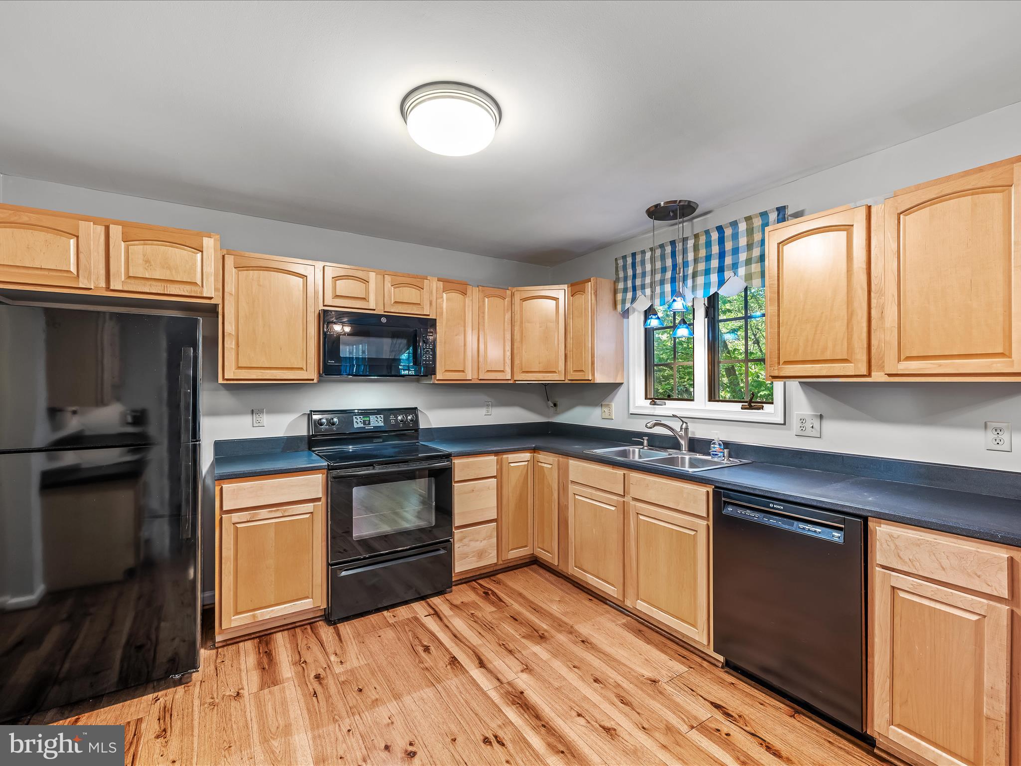 FERNBANK - Residential