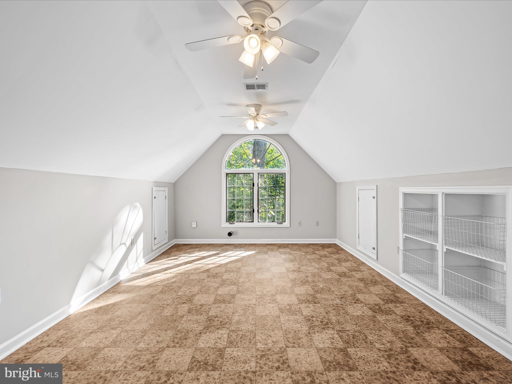 FERNBANK - Residential