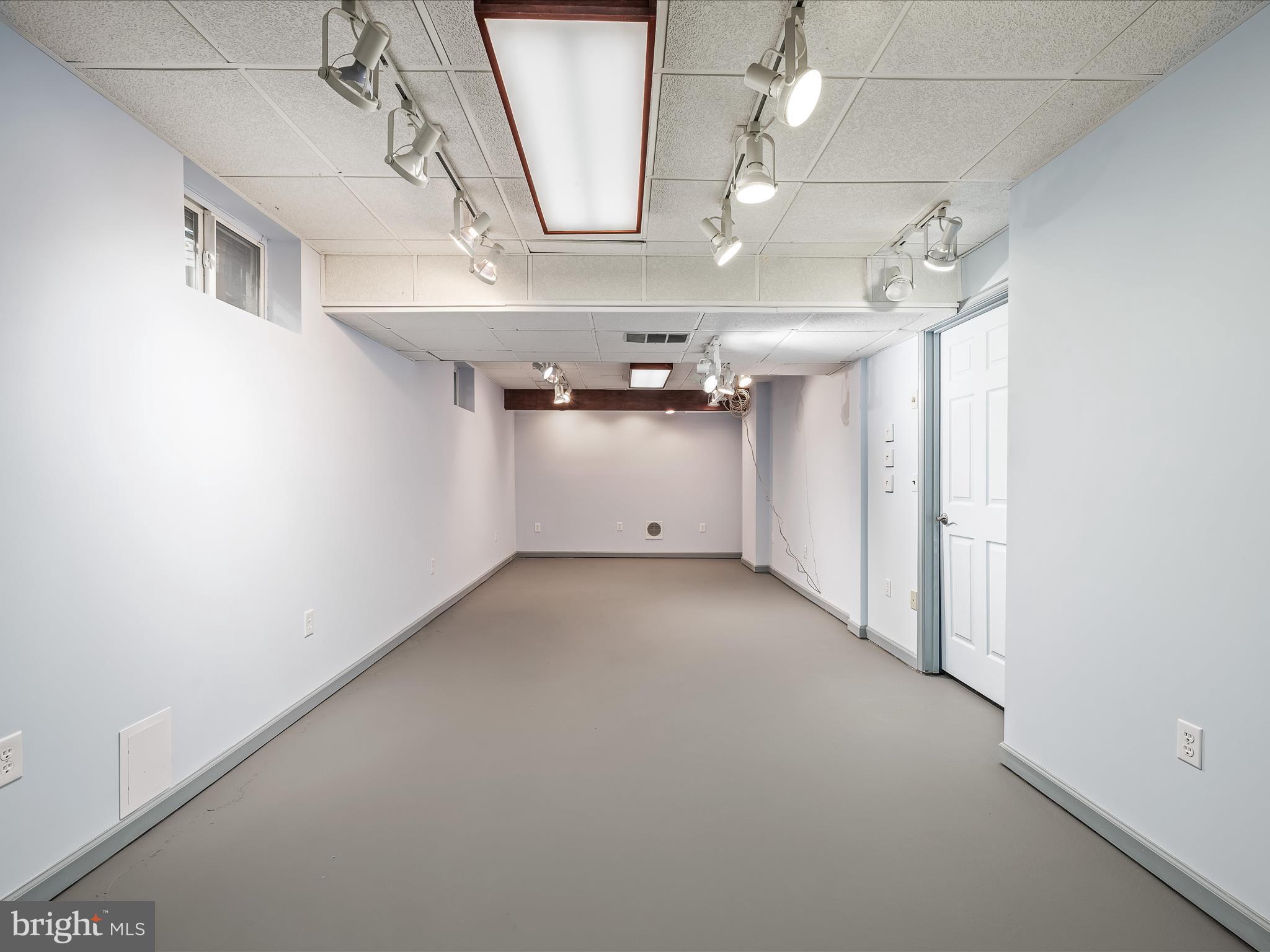 FERNBANK - Residential