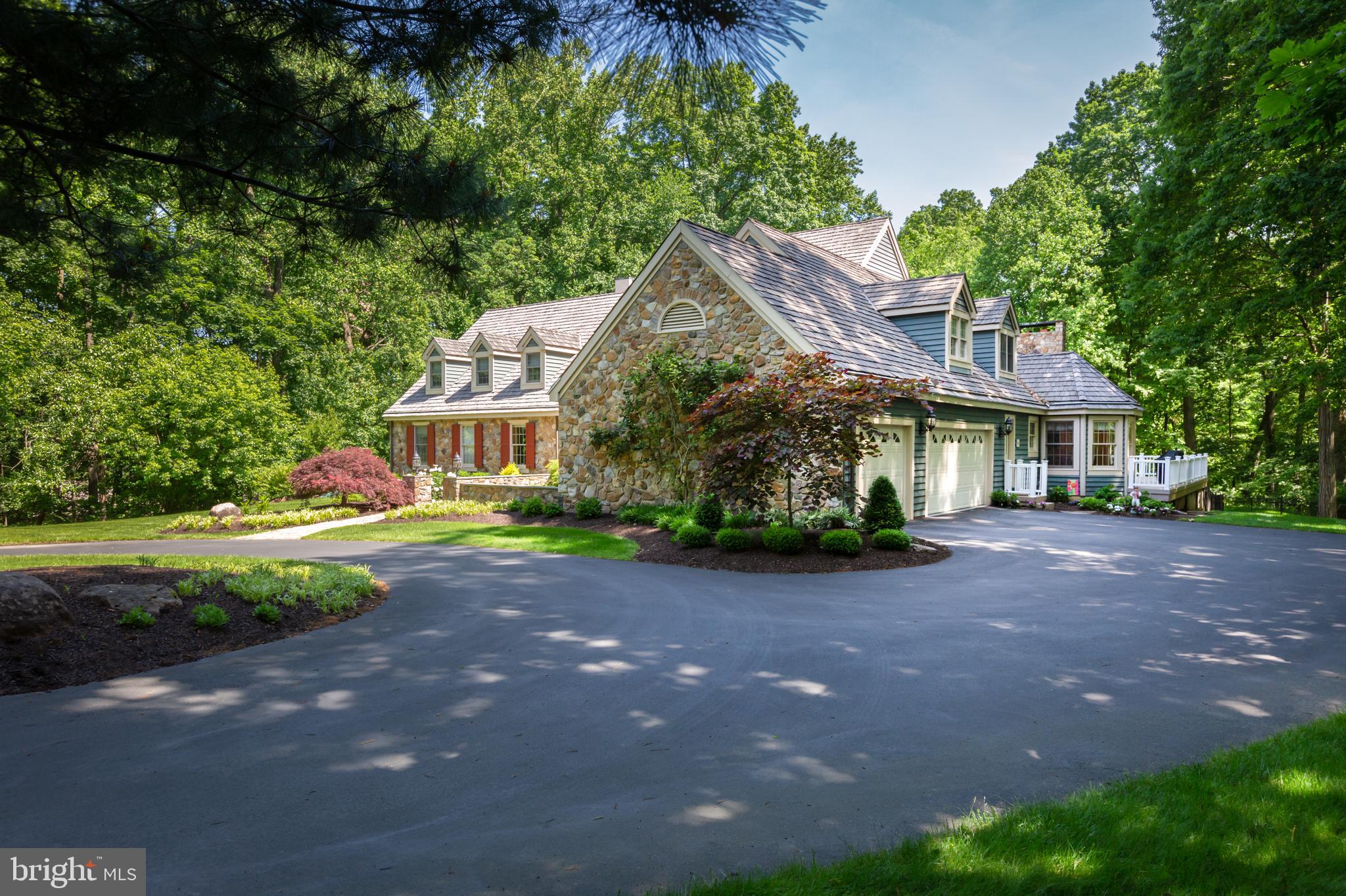 RADNOR HUNT - Residential