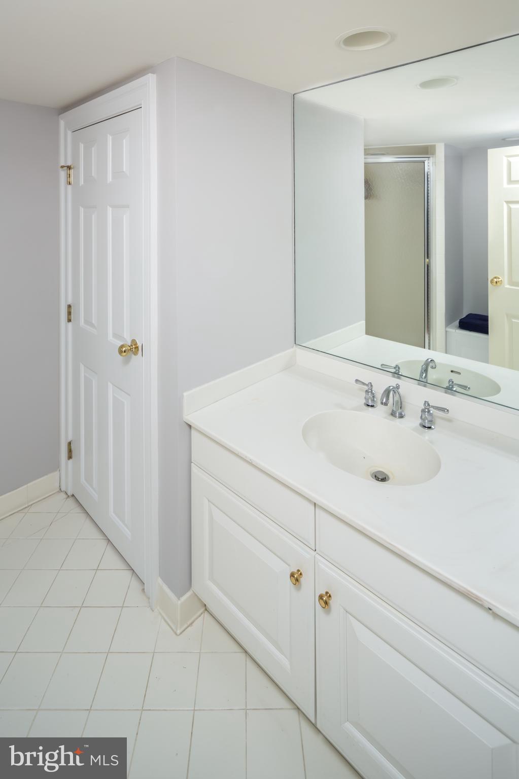 RADNOR HUNT - Residential