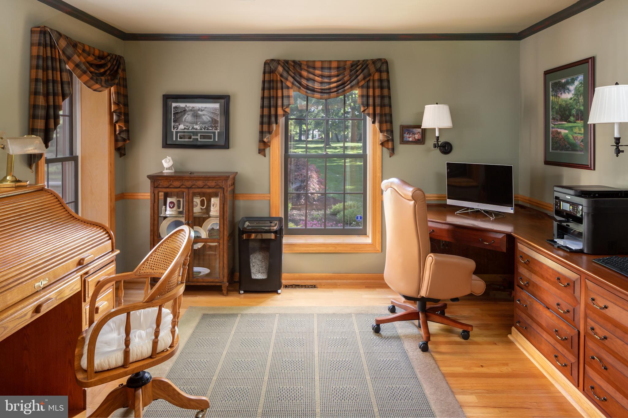 RADNOR HUNT - Residential