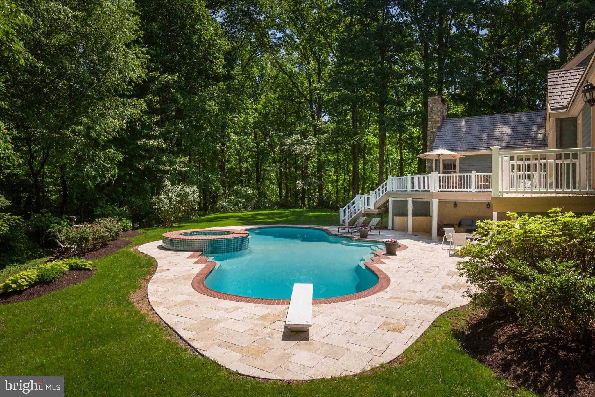 RADNOR HUNT - Residential