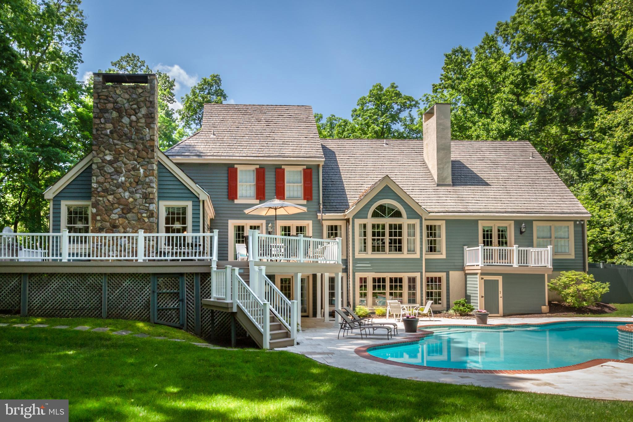 RADNOR HUNT - Residential