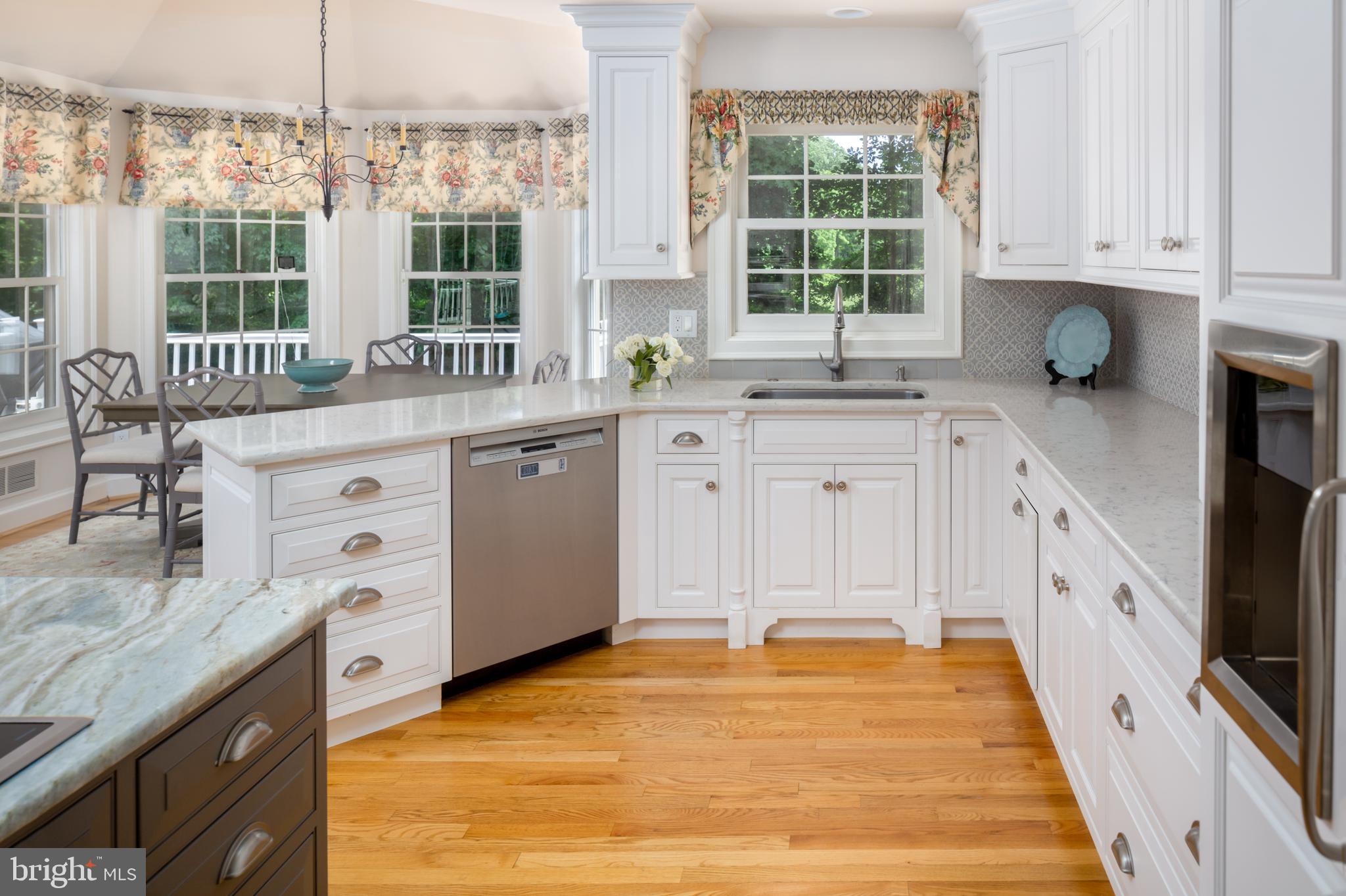 RADNOR HUNT - Residential