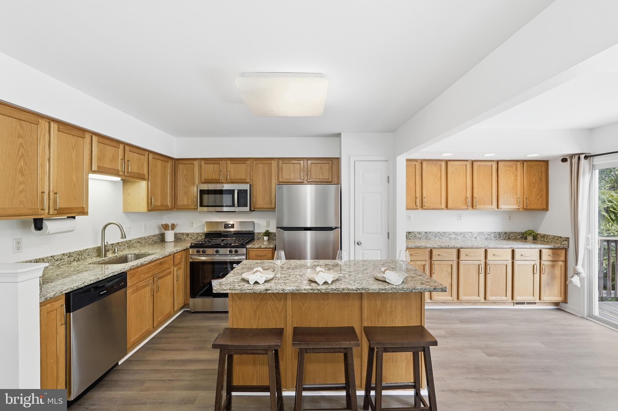 9041 FALCON GLEN COURT