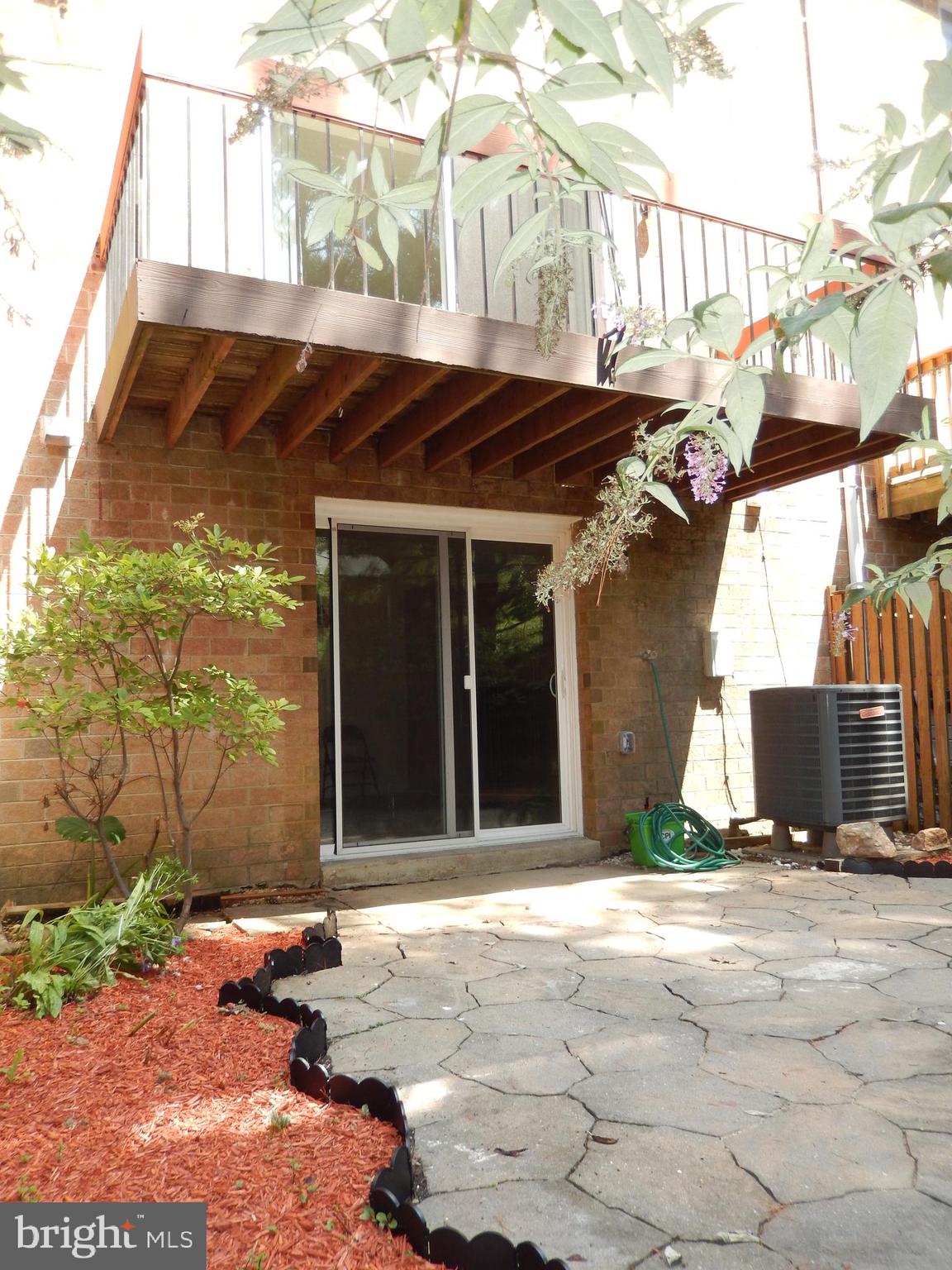 HICKORY HOLLOW - Residential Lease