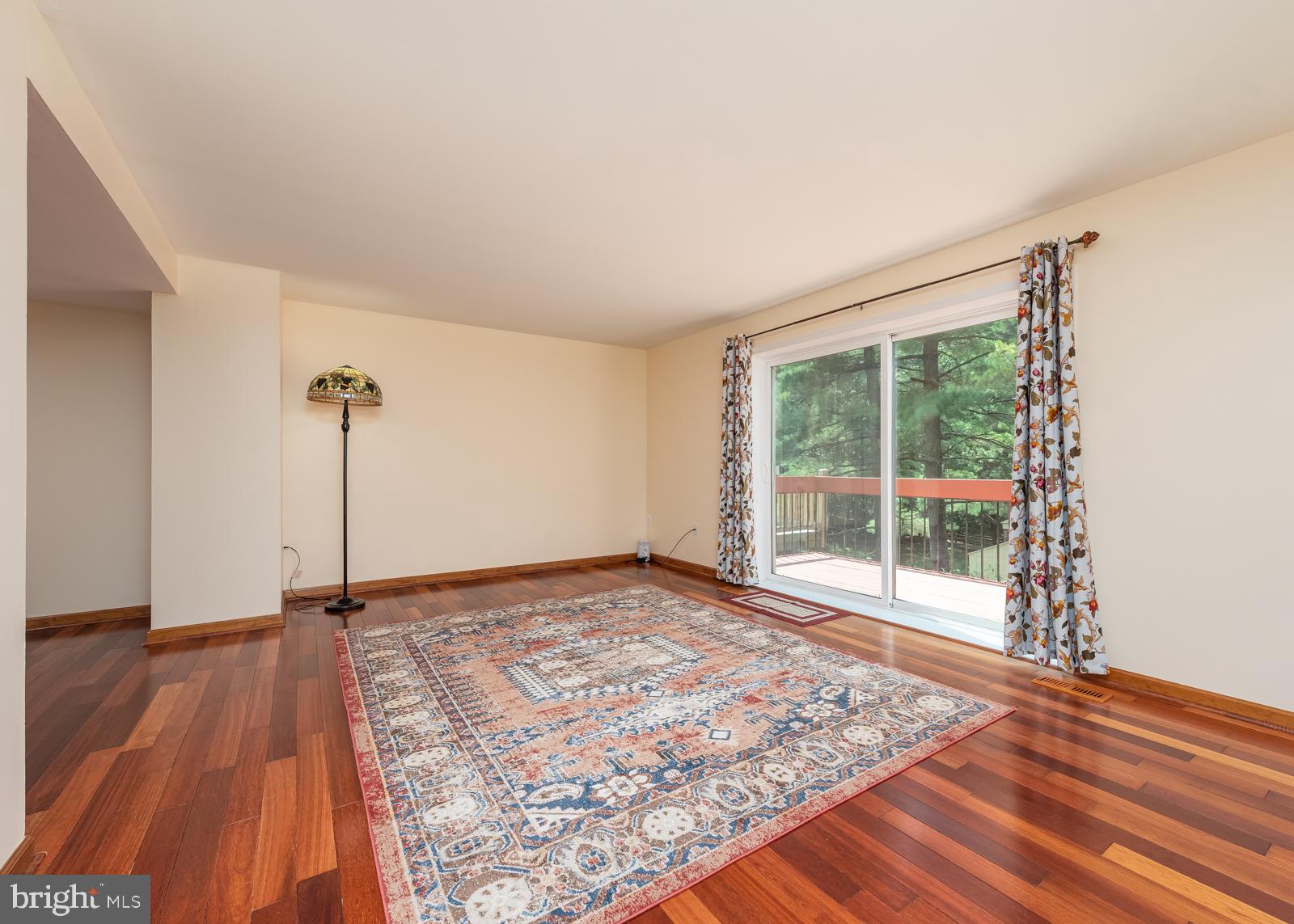 HICKORY HOLLOW - Residential Lease