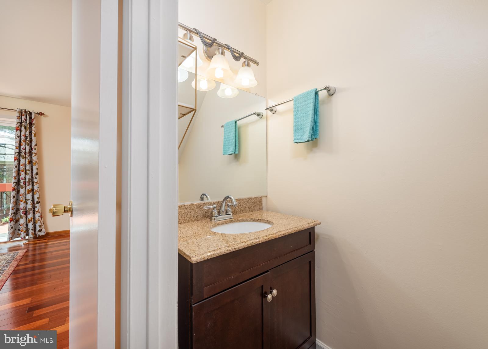 HICKORY HOLLOW - Residential Lease