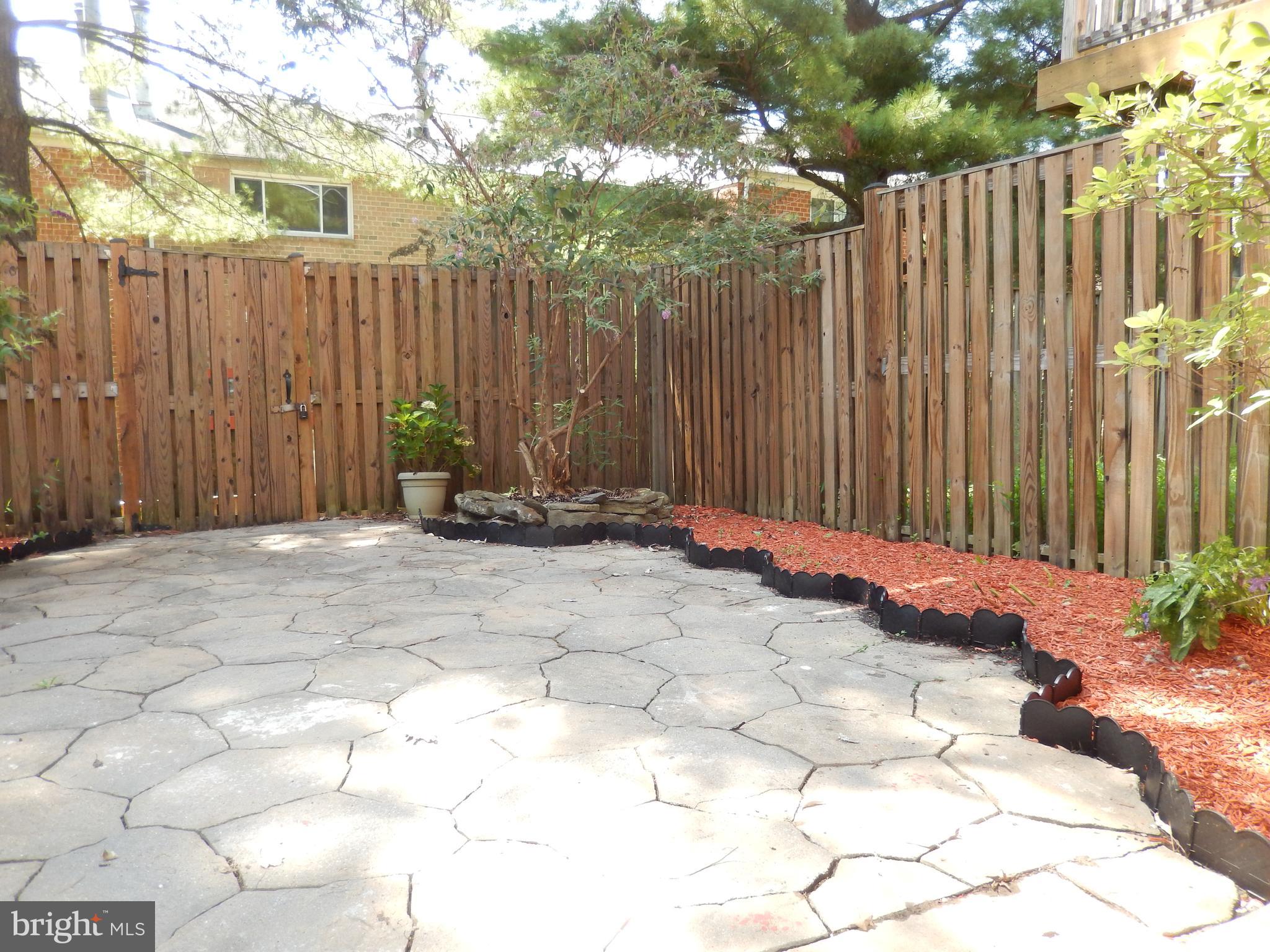 HICKORY HOLLOW - Residential Lease