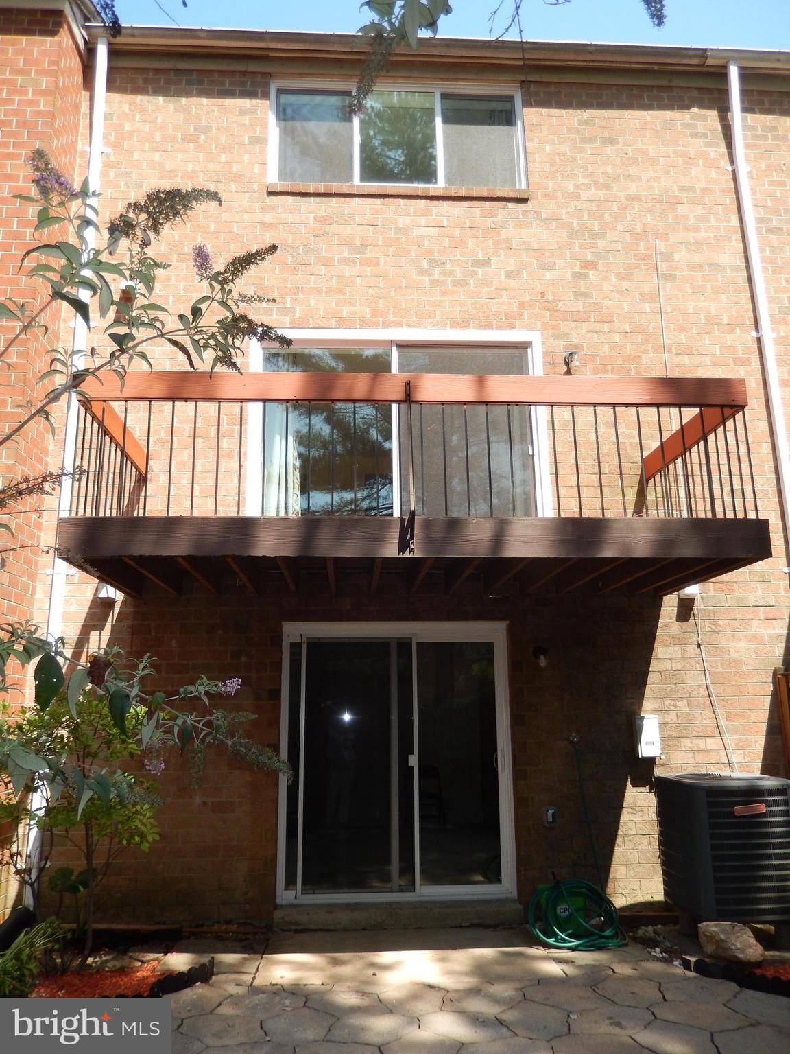 HICKORY HOLLOW - Residential Lease