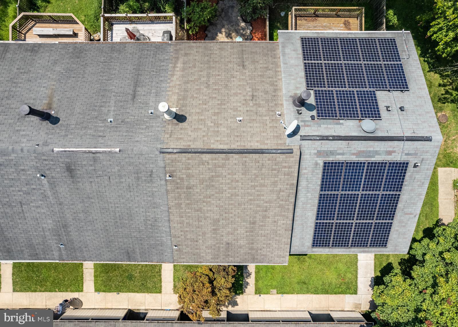 HICKORY HOLLOW - Residential Lease