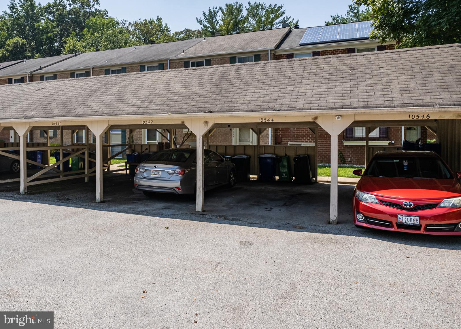 HICKORY HOLLOW - Residential Lease