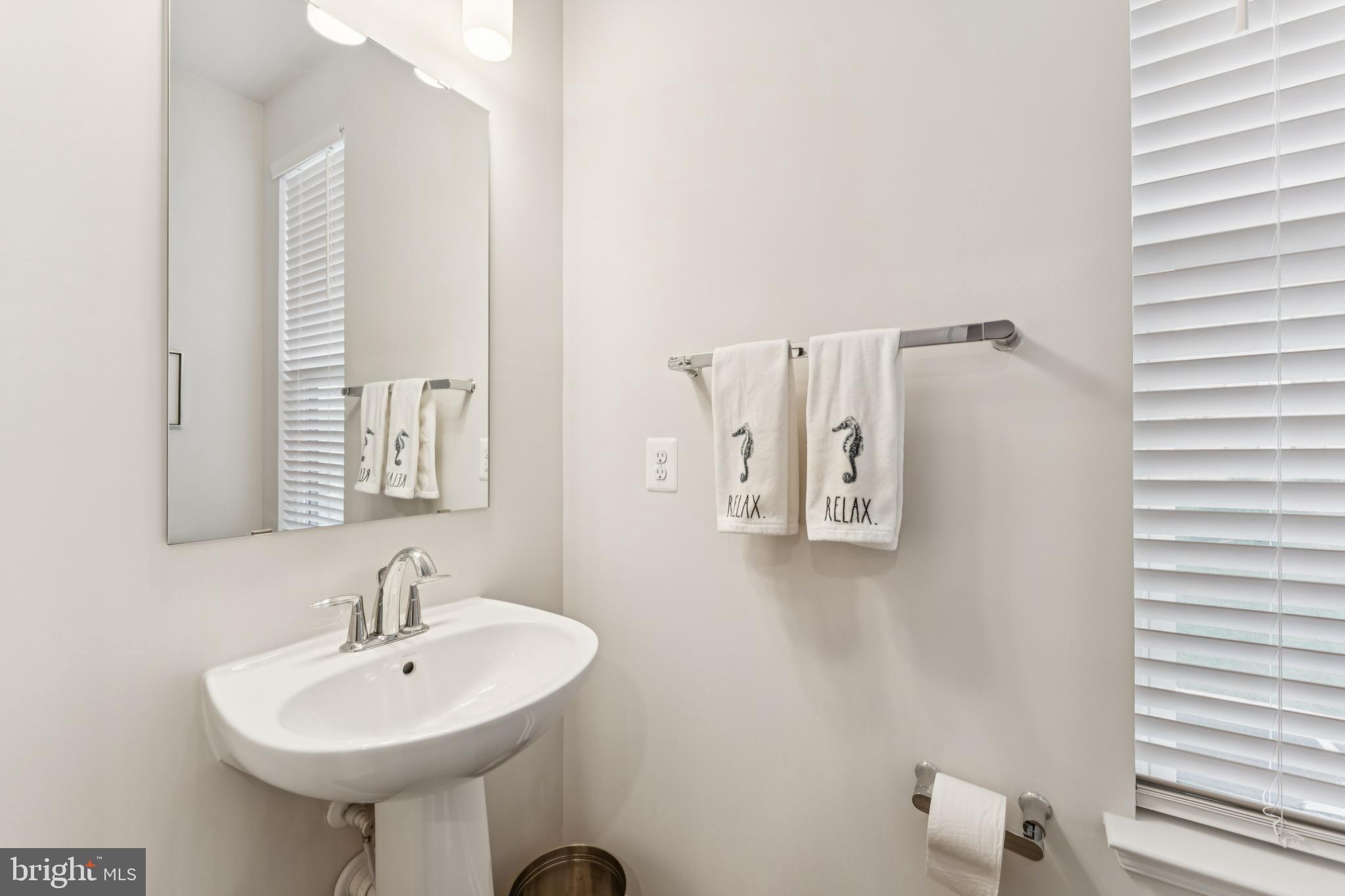 GATEWAY WEST - Residential