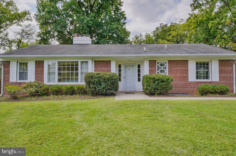 Photo of 6433 Vale Street, ALEXANDRIA, VA 22312 (MLS # VAFX2331802)