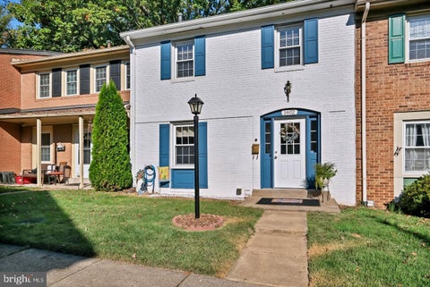 Photo of 1402 Milbank Road, WOODBRIDGE, VA 22191 (MLS # VAPW2132616)