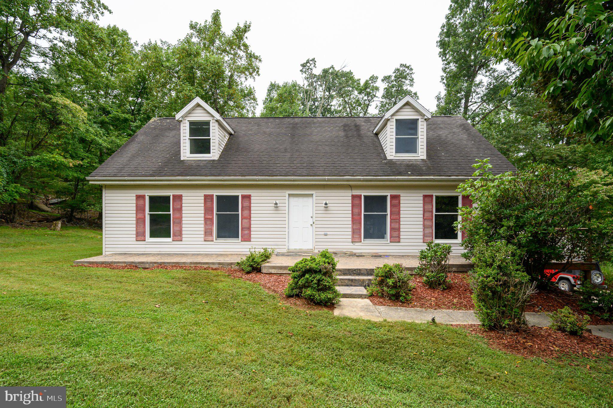 298 ASHLAND WOODS DRIVE