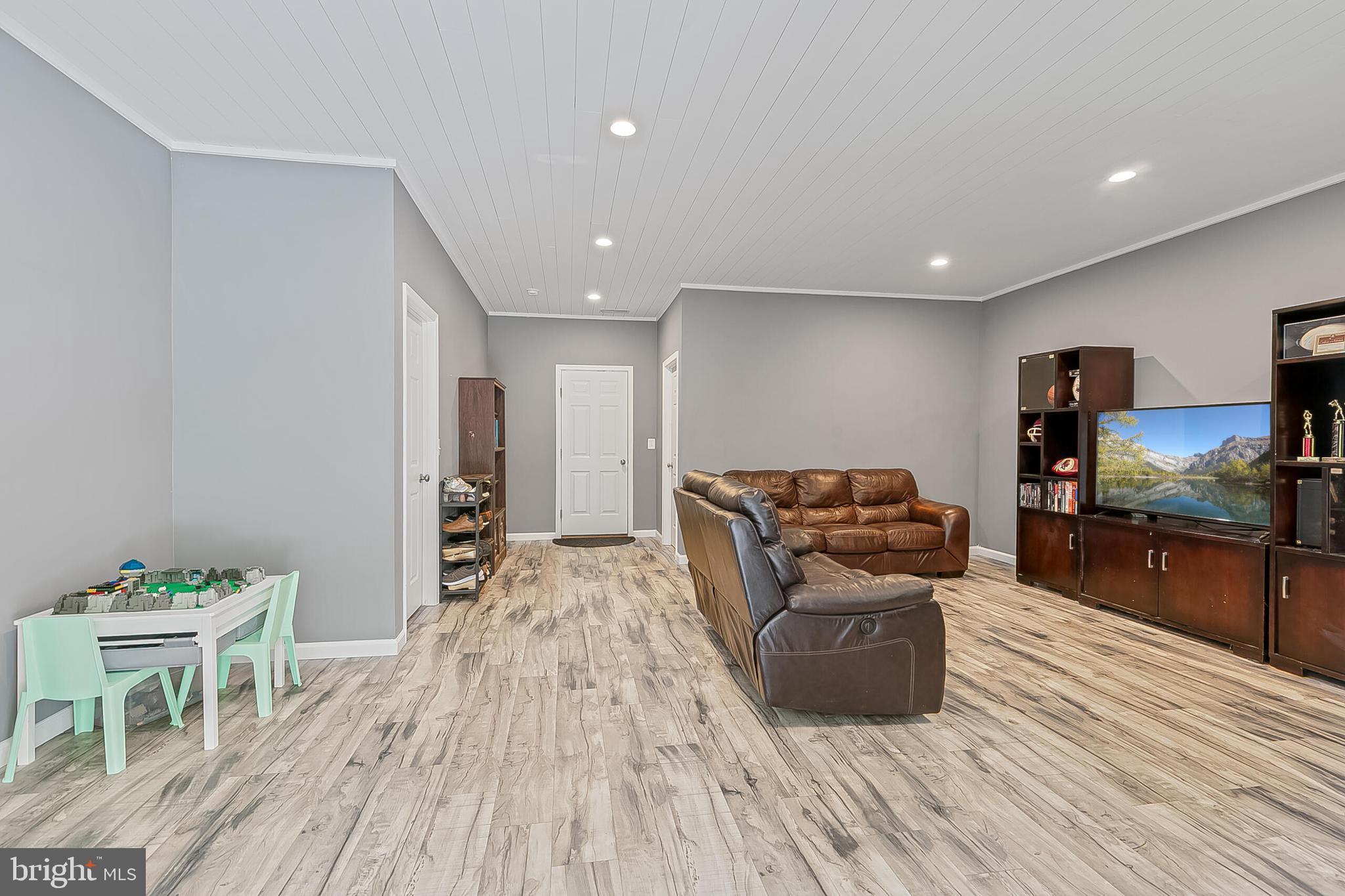 MAYFAIR - Residential