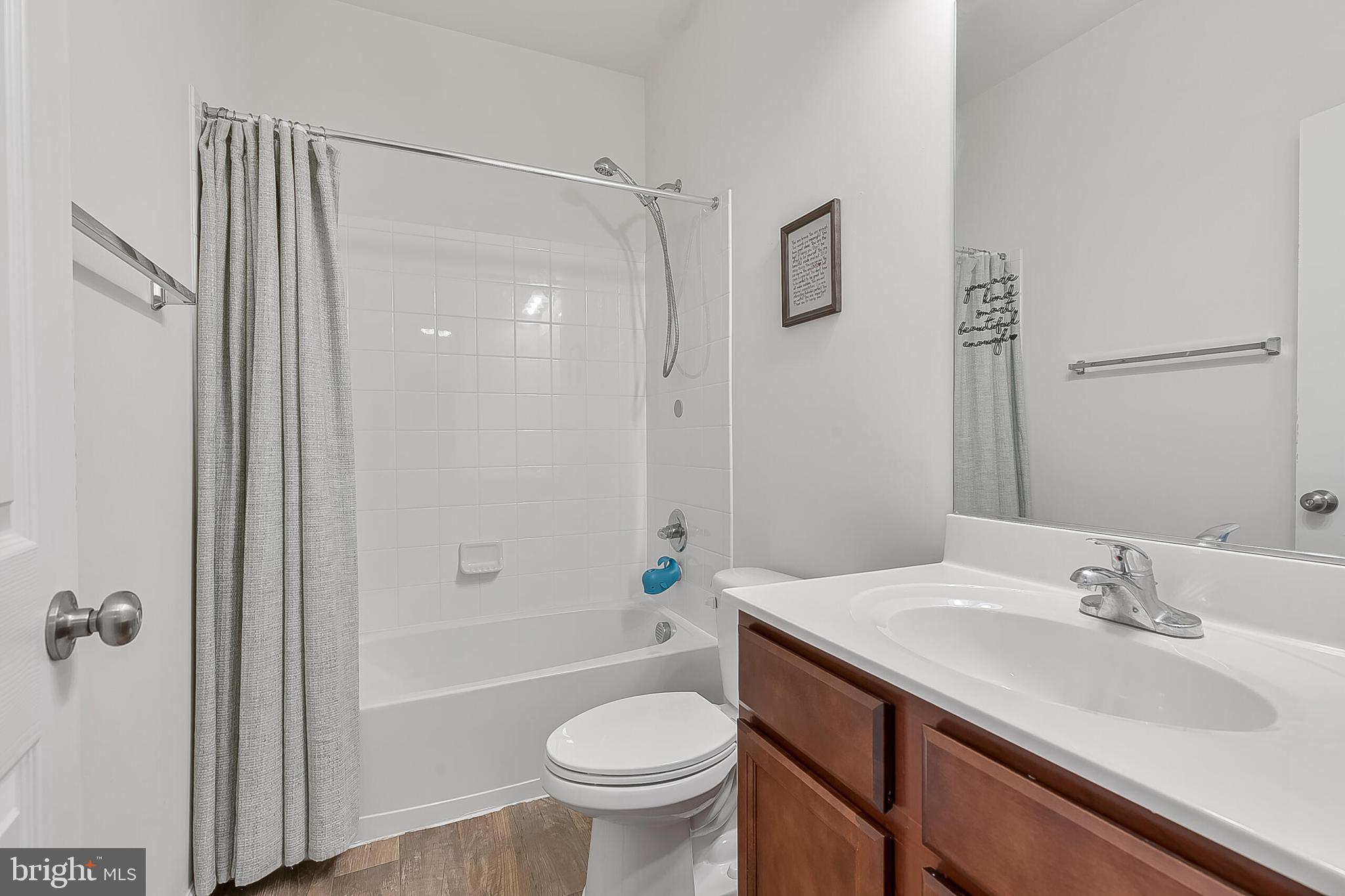 MAYFAIR - Residential