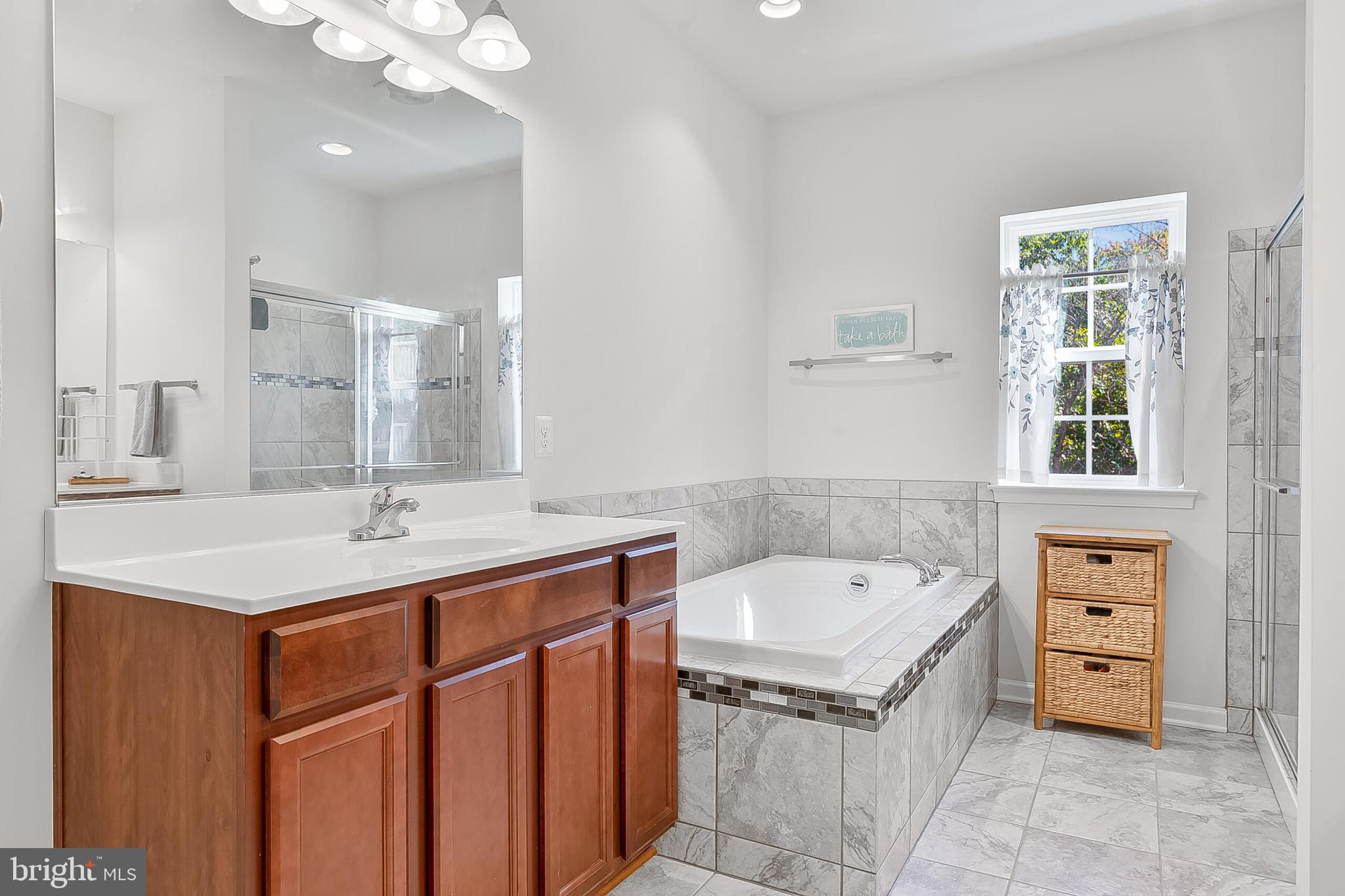 MAYFAIR - Residential