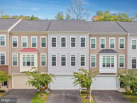604 SAVILE ROW TERRACE PURCELLVILLE VA 20132