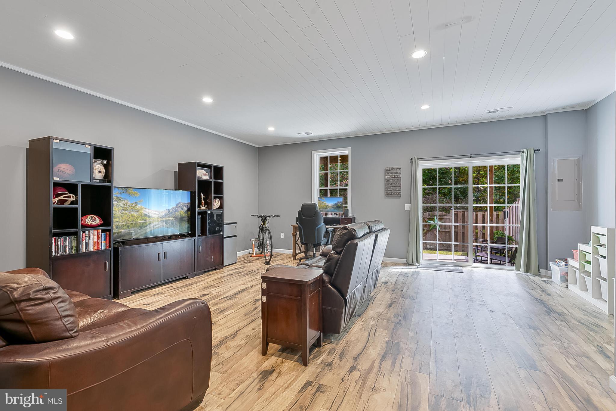 MAYFAIR - Residential