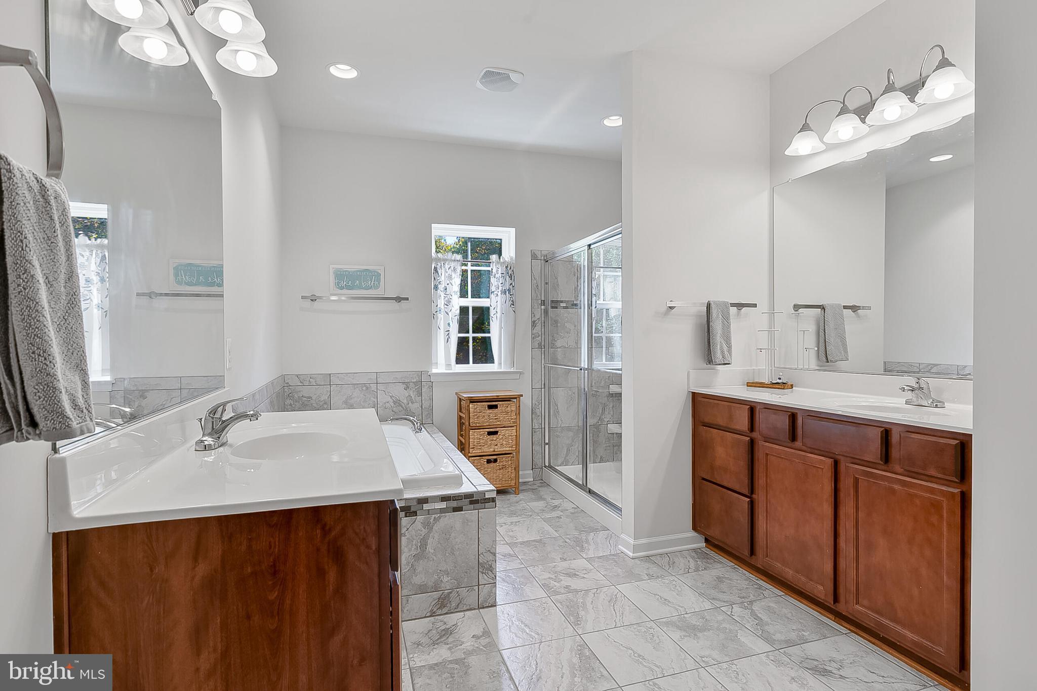 MAYFAIR - Residential