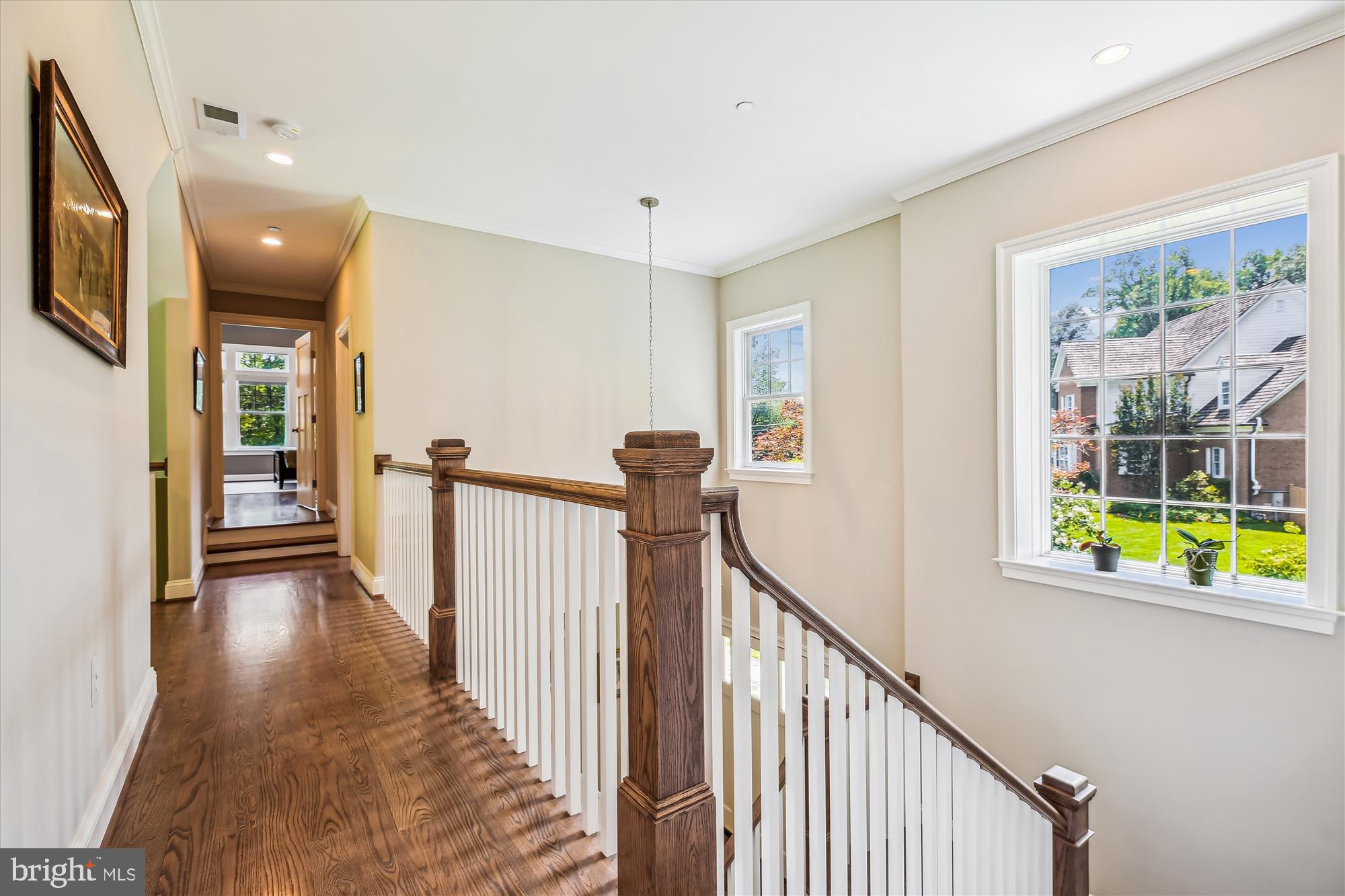 LUXMANOR - Residential Lease