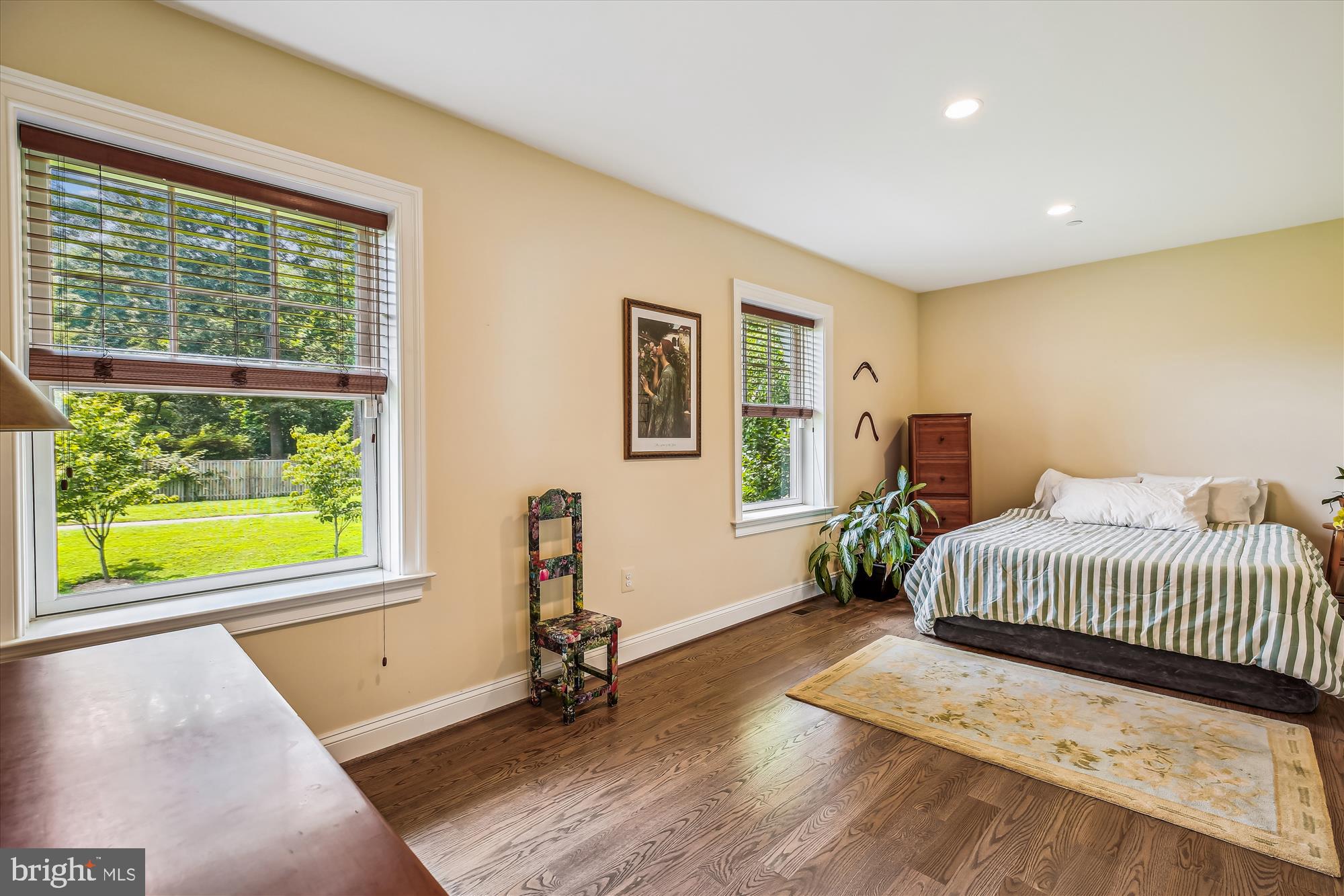 LUXMANOR - Residential Lease