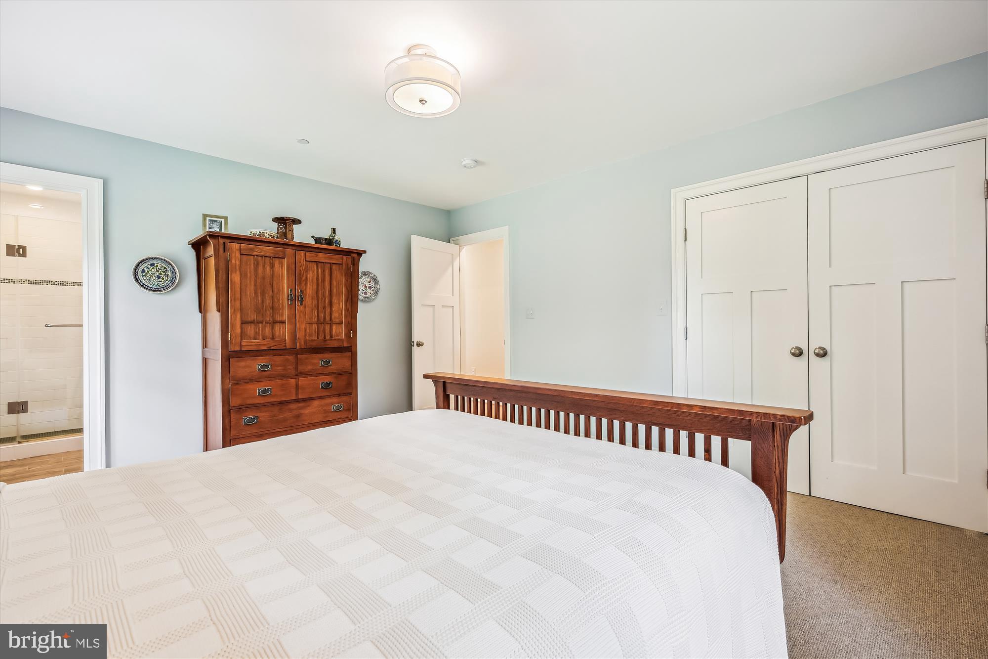 LUXMANOR - Residential Lease