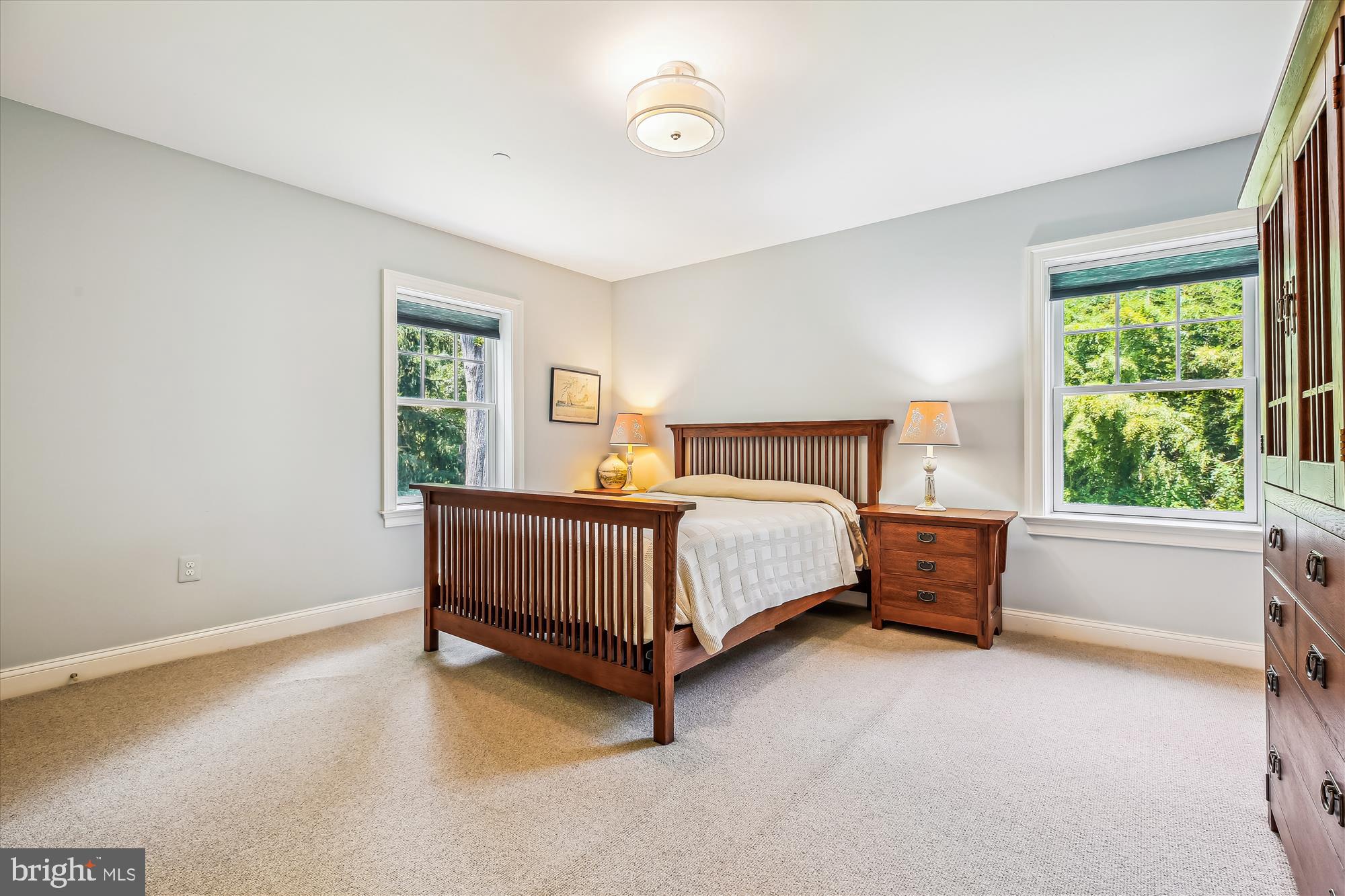 LUXMANOR - Residential Lease