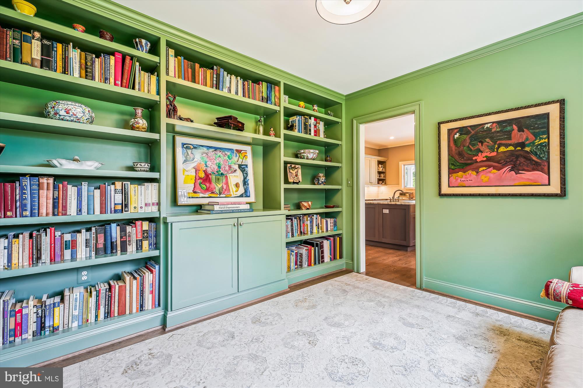 LUXMANOR - Residential Lease