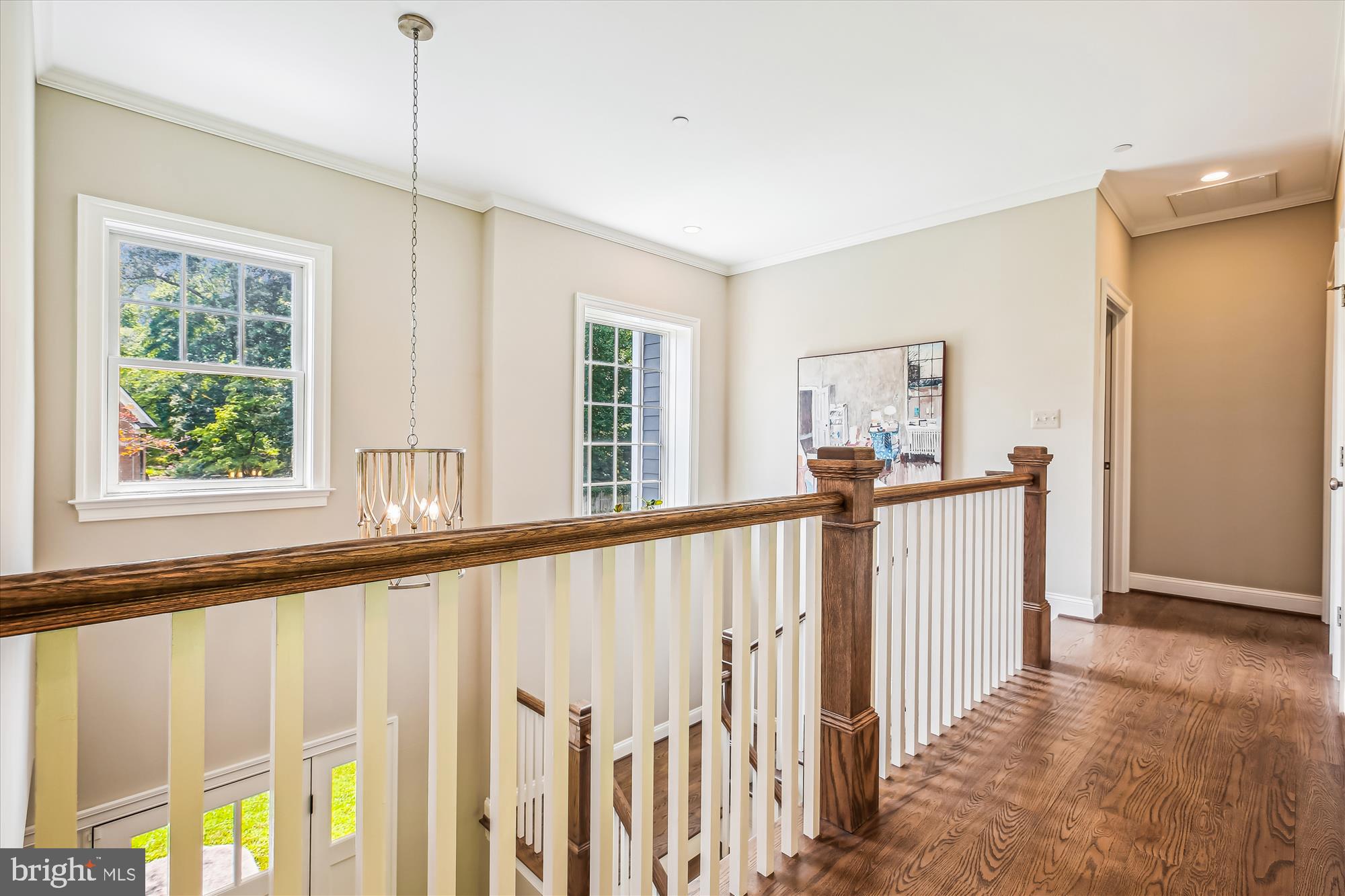 LUXMANOR - Residential Lease