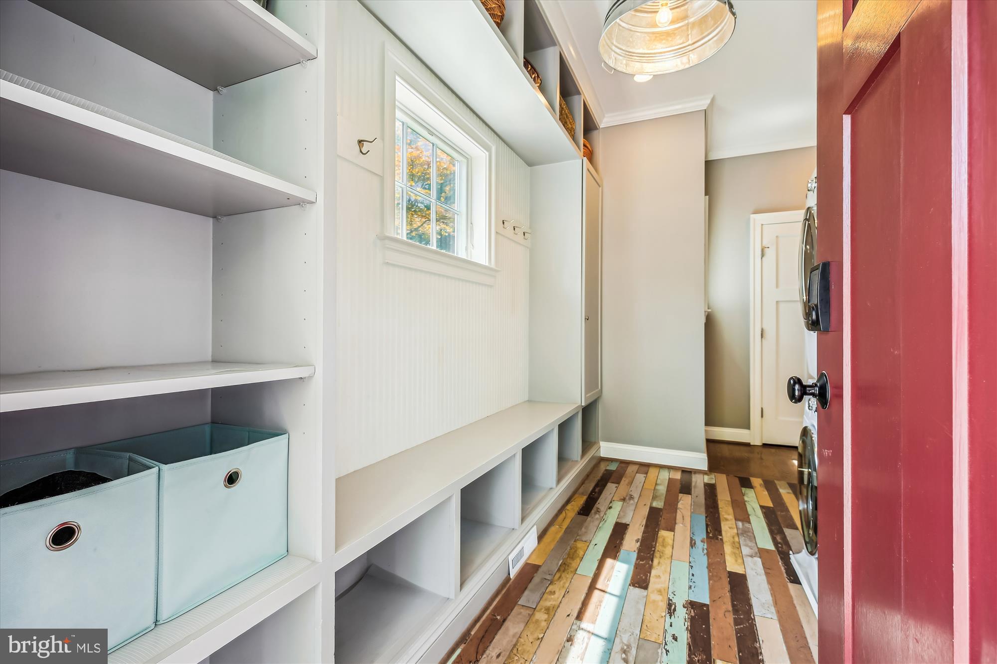 LUXMANOR - Residential Lease