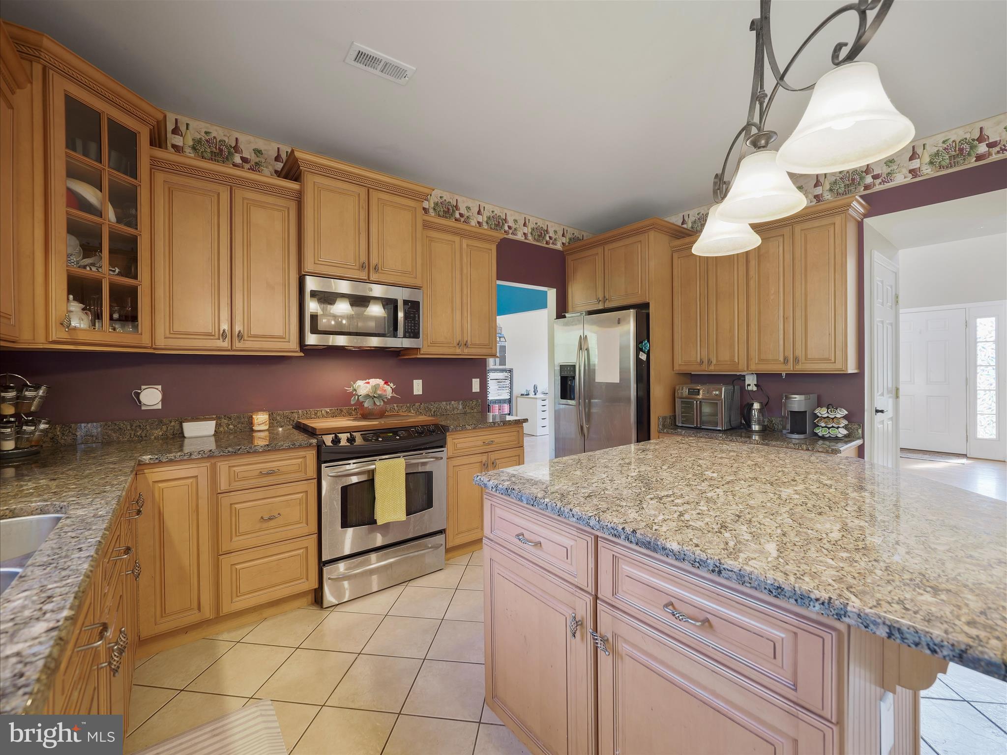 RIVER HILLS - Residential