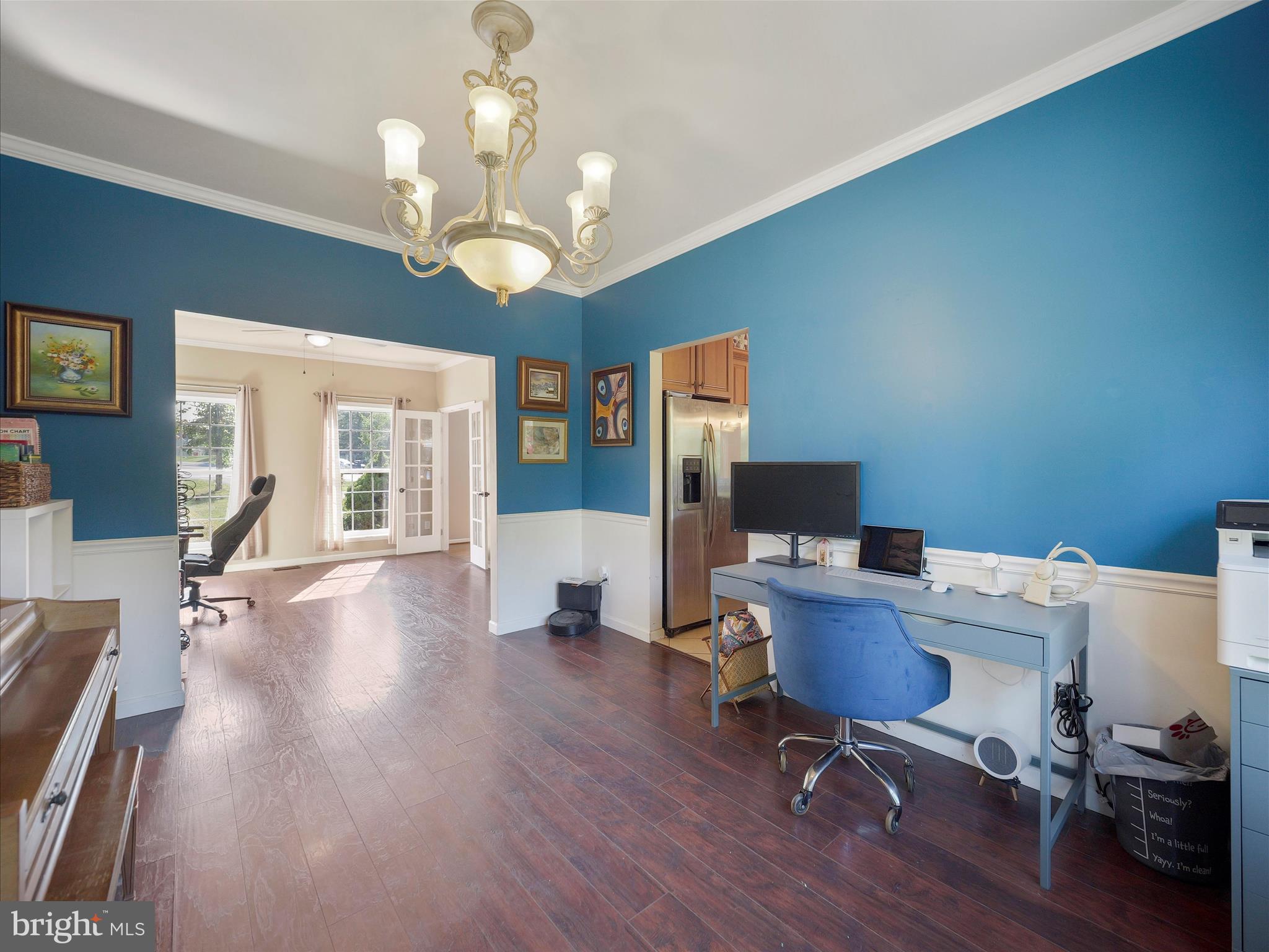 RIVER HILLS - Residential