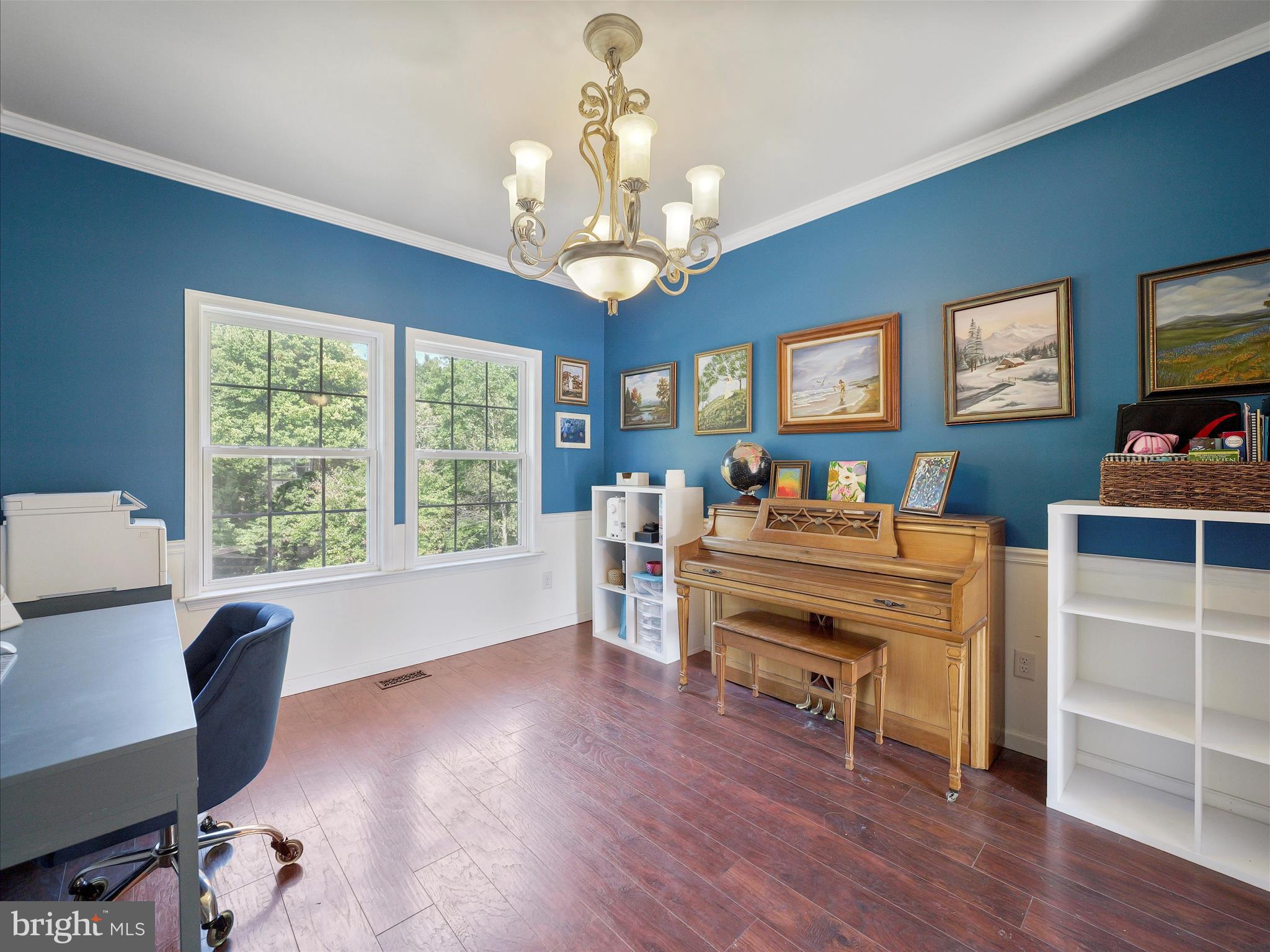 RIVER HILLS - Residential