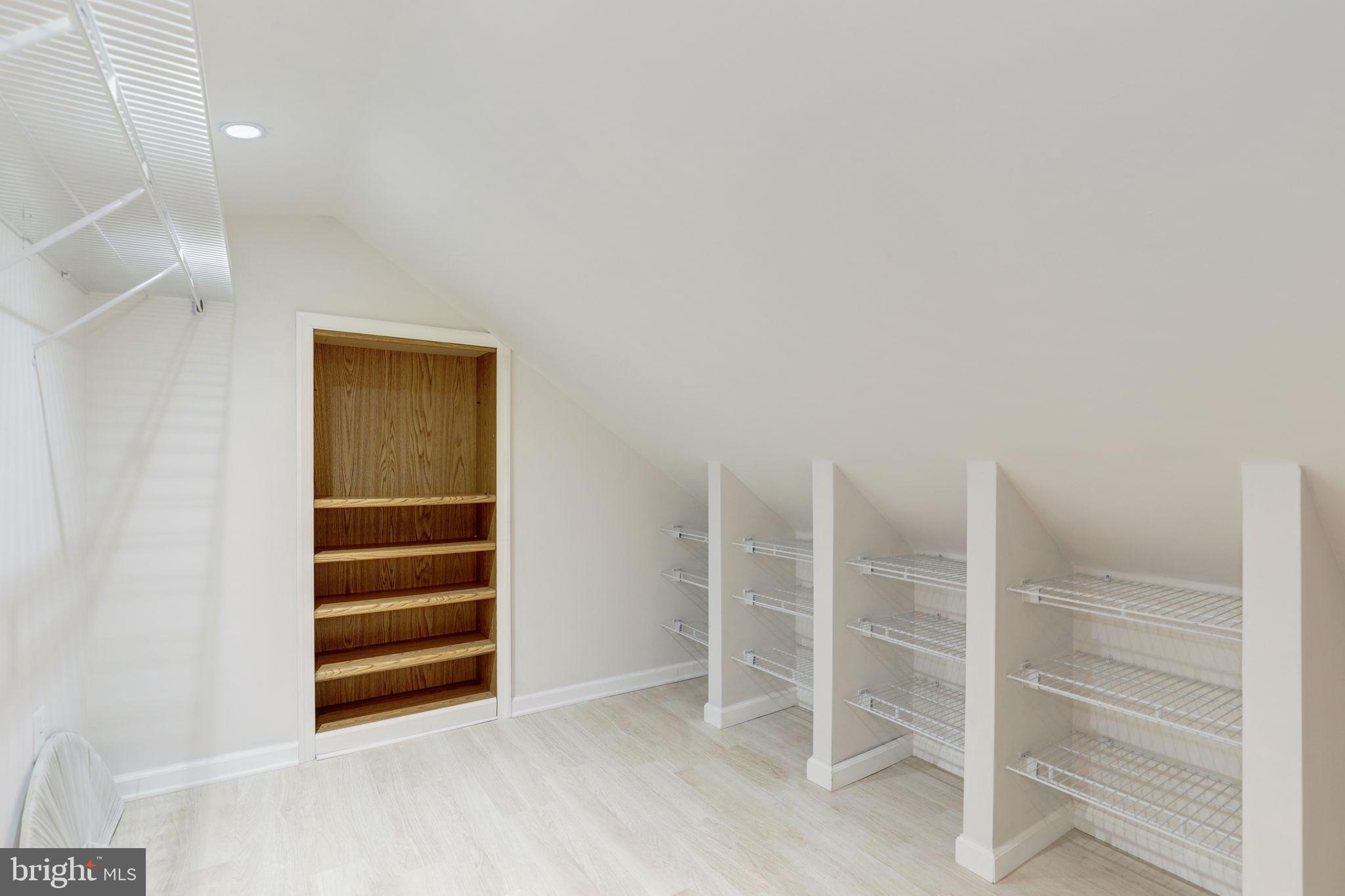 BLENHEIM - Residential