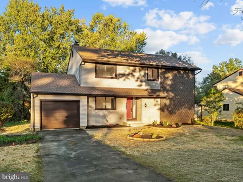 322 Twin Rivers Dr, East Windsor, NJ MLS: NJME2067342