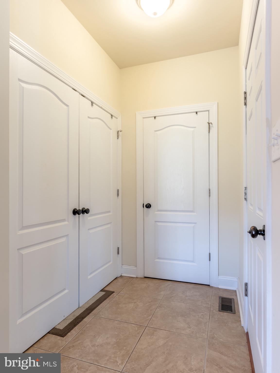 SPRINGTOWN KNOLL - Residential