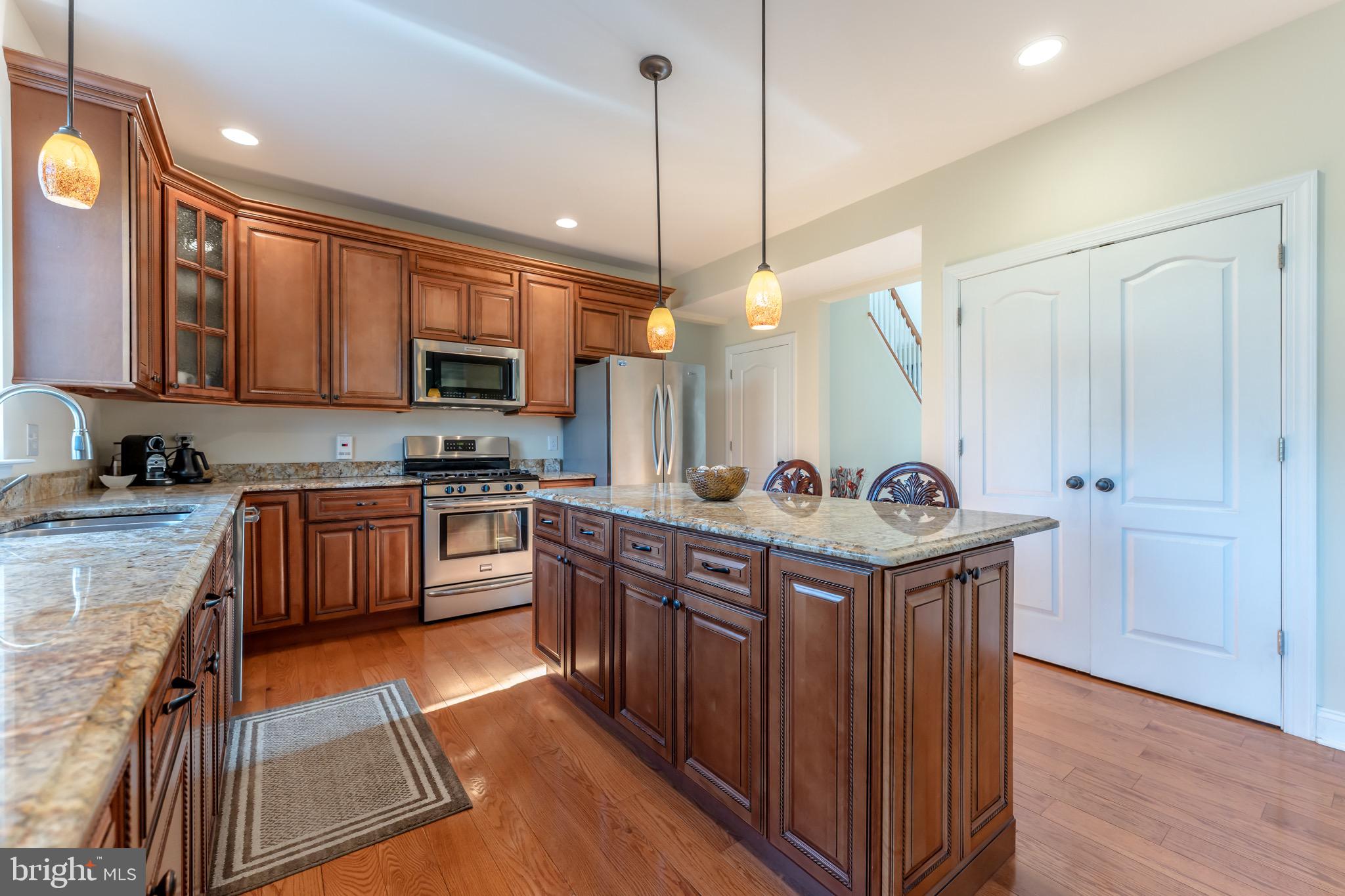 SPRINGTOWN KNOLL - Residential