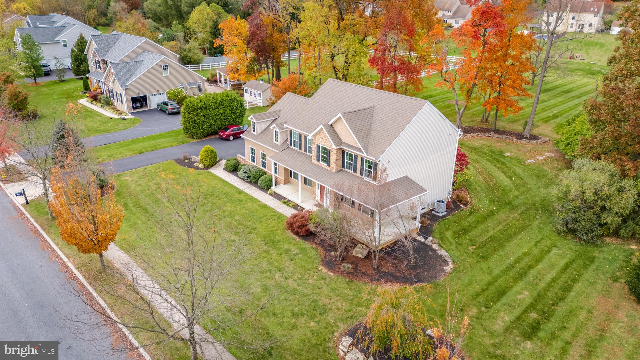 SPRINGTOWN KNOLL - Residential